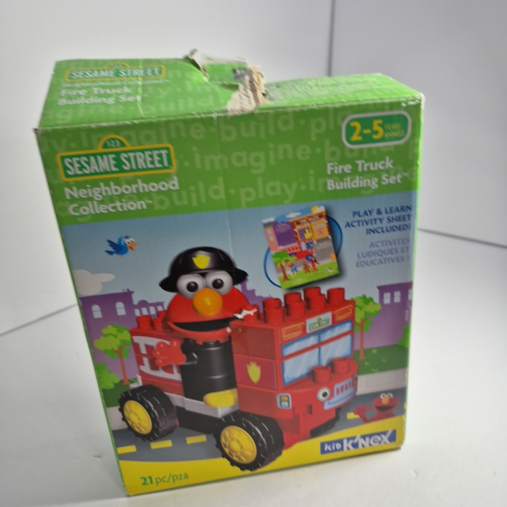 K'Nex Sesame Street Neighborhood Collection Fire Truck Building Set
